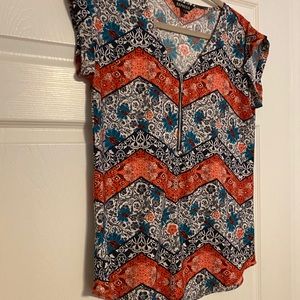 Express V-Neck Floral Cuffed Sleeve Top